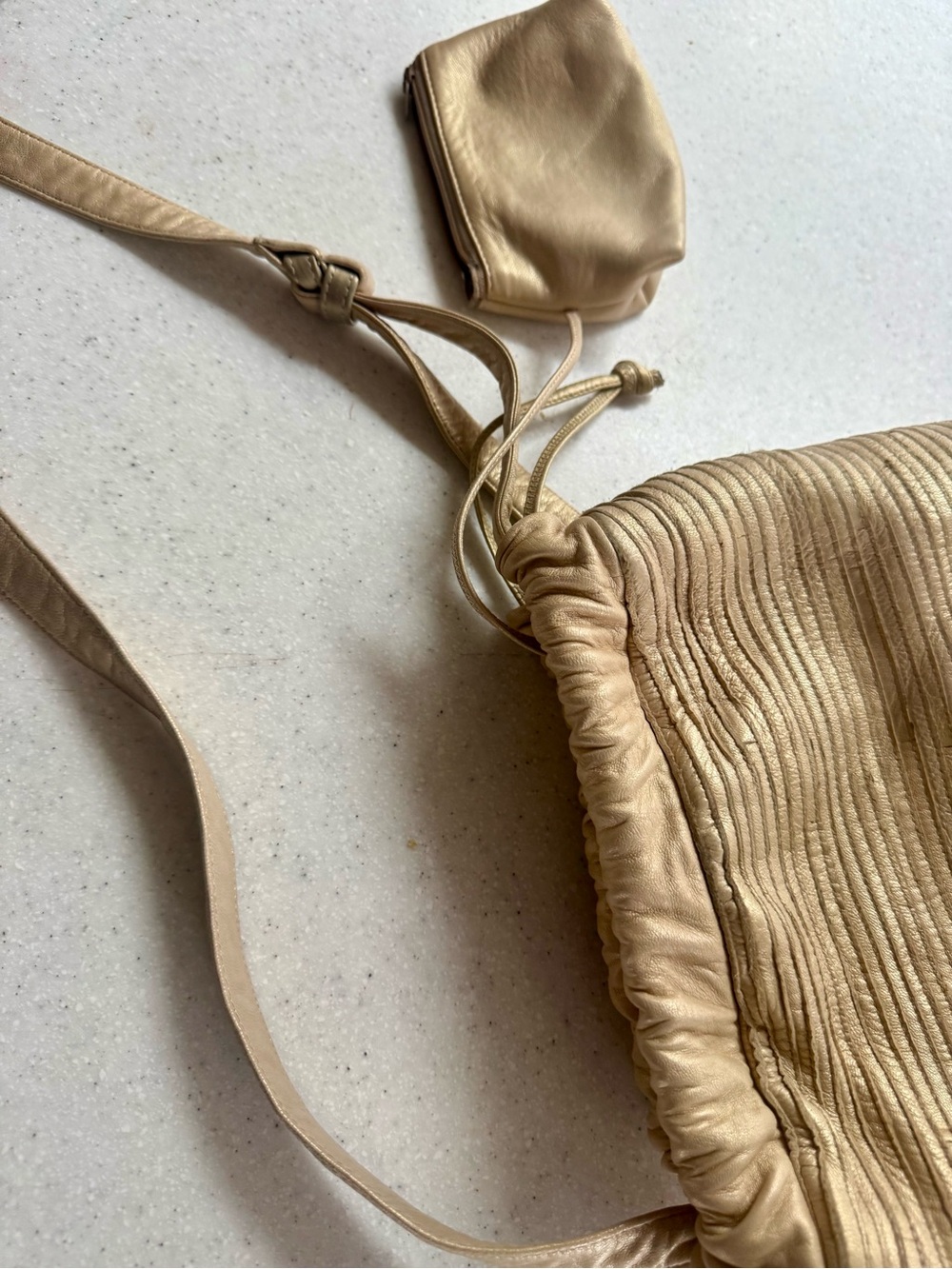 Vintage Sharif Drawstring Bucket Bag - Picture 6 of 10